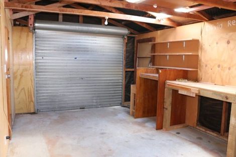 Photo of property in 16 Glen Place, Awapuni, Palmerston North, 4412