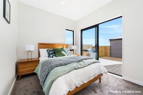 Photo of property in 13 Horokaka Street, Massey, Auckland, 0614