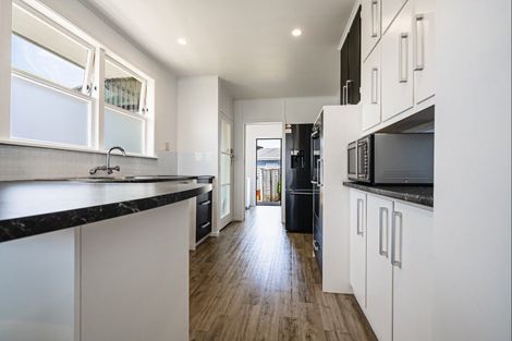 Photo of property in 65 Cloten Road, Stratford, 4332