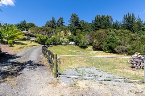 Photo of property in 243 Katherine Mansfield Drive, Whitemans Valley, Upper Hutt, 5371