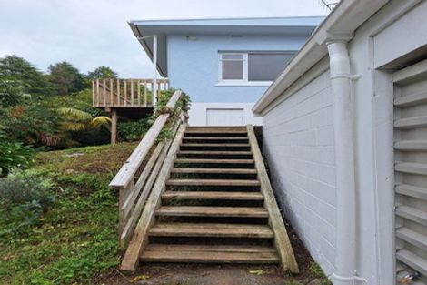 Photo of property in 39 Chaucer Road, Hospital Hill, Napier, 4110