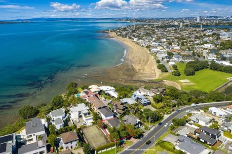 Photo of property in 23 Beach Road, Castor Bay, Auckland, 0620