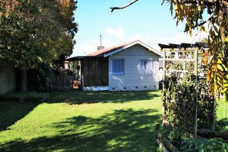 Photo of property in 127 Guy Street, Dannevirke, 4930