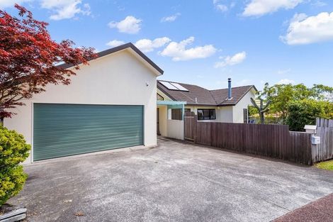 Photo of property in 11 Sandpiper Grove, Unsworth Heights, Auckland, 0632