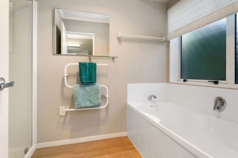 Photo of property in 16 Honiss Place, Cambridge, 3434