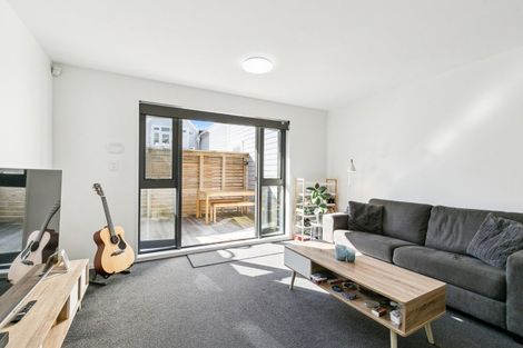 Photo of property in Pirie Street Townhouses, 4/35 Pirie Street, Mount Victoria, Wellington, 6011