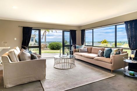 Photo of property in 84 Churchill Drive, Taradale, Napier, 4112