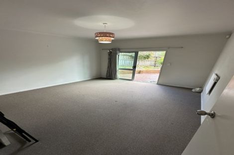 Photo of property in 72 Kervil Avenue, Te Atatu Peninsula, Auckland, 0610