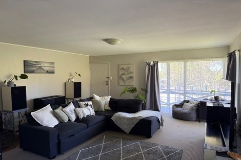 Photo of property in 12 Trengove Place, West Harbour, Auckland, 0618