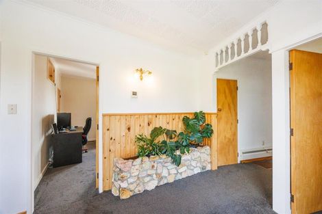 Photo of property in 197 Bridge Street, Bulls, 4818