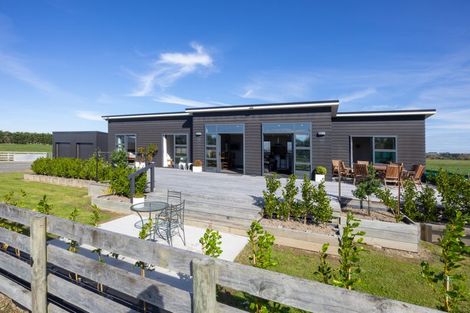 Photo of property in 567 Lethbridge Road, Halcombe, 4775