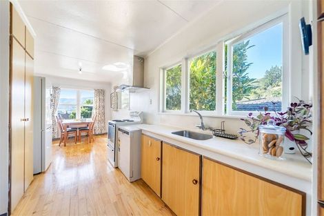 Photo of property in 6 Reid Road, Wainuiomata, Lower Hutt, 5014