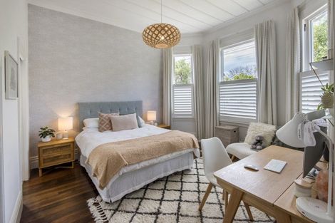 Photo of property in 11 Cheltenham Road, Devonport, Auckland, 0624