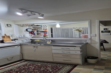 Photo of property in 6 Totara Grove, Hillcrest, Auckland, 0627