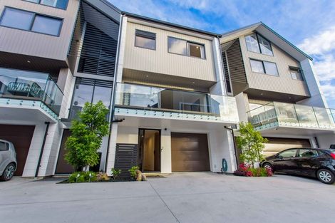 Photo of property in 12 Stockade View Lane, Howick, Auckland, 2014