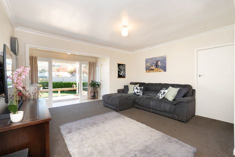 Photo of property in 17 Golding Road, Taradale, Napier, 4112