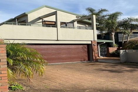 Photo of property in 2c Braemar Road, Castor Bay, Auckland, 0620