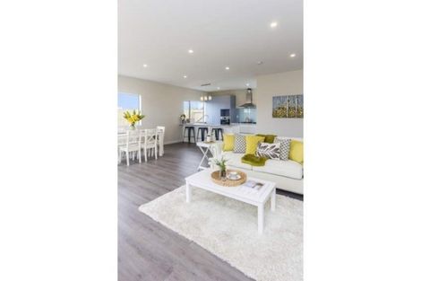 Photo of property in 11 Regis Park Drive, Pukekohe, 2120