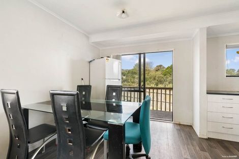 Photo of property in 2/11 Igloo Place, Red Hill, Papakura, 2110