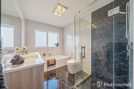 Photo of property in 17 Lindis Lane, Kelson, Lower Hutt, 5010