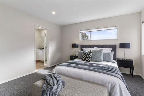 Photo of property in 49f Lancaster Road, Beach Haven, Auckland, 0626