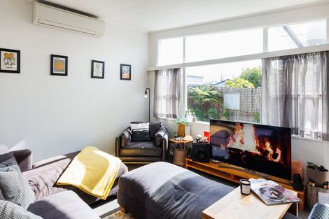 Photo of property in 19 Keeling Street, West End, Palmerston North, 4412