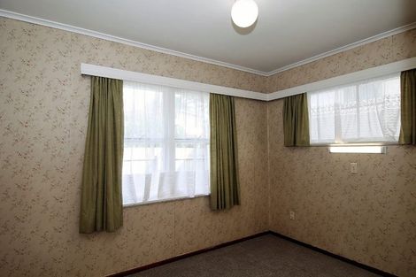 Photo of property in 13 Lyndhurst Road, Te Atatu South, Auckland, 0610