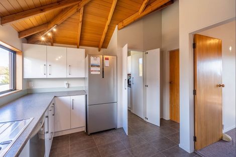 Photo of property in 98 Kapanui Road, Waikanae, 5036