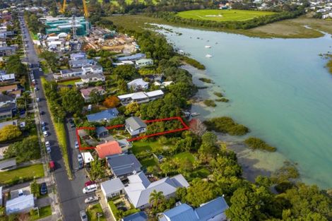 Photo of property in 53 Ngataringa Road, Devonport, Auckland, 0624