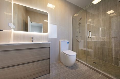 Photo of property in 39 Mcindoe Road, Kumeu, 0810