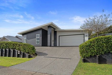 Photo of property in 227 Lakes Boulevard, Pyes Pa, Tauranga, 3112