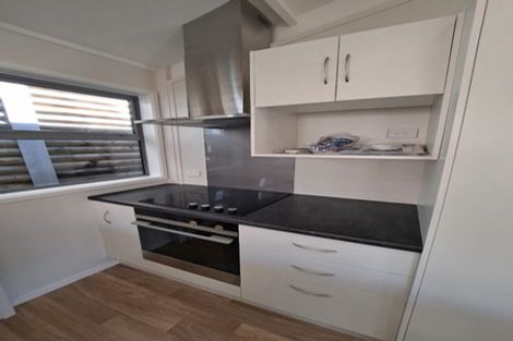 Photo of property in 62 Seaview Road, Marfell, New Plymouth, 4310