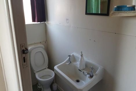 Photo of property in 100 Mackenzie Avenue, Woolston, Christchurch, 8023