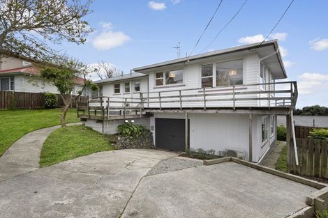 Photo of property in 6 Trebann Street, Paparangi, Wellington, 6037