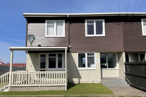 Photo of property in 8 Matipo Street, Castlecliff, Whanganui, 4501