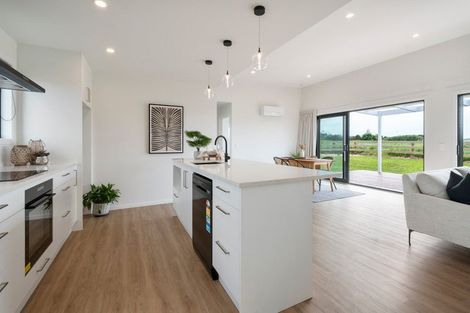 Photo of property in 1121 Parewanui Road, Parewanui, Bulls, 4894