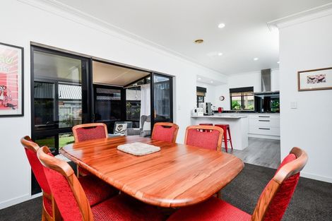 Photo of property in 22 Reynolds Drive, Glenview, Hamilton, 3206