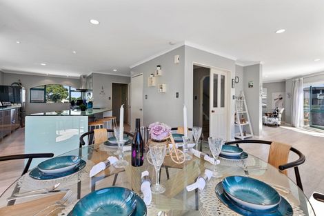 Photo of property in 26a Sunbrae Grove, Mount Maunganui, 3116
