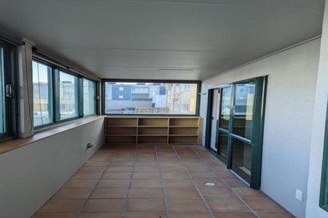 Photo of property in 1e/25 Maclean Street, Paraparaumu Beach, Paraparaumu, 5032