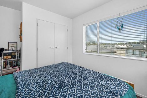 Photo of property in 11 Tee Point, Red Beach, 0932