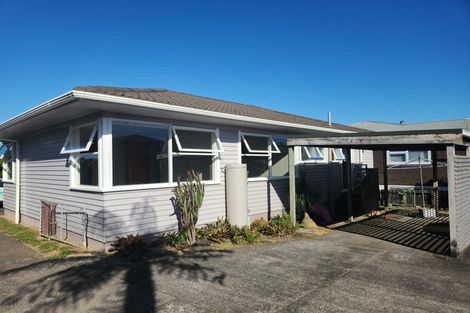 Photo of property in 168 Don Buck Road, Massey, Auckland, 0614
