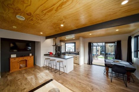 Photo of property in 164 Tukapa Street, Westown, New Plymouth, 4310