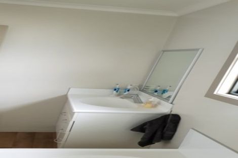 Photo of property in 47 Grove Road, Papakura, 2110