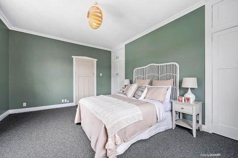 Photo of property in 43 Severn Street, Island Bay, Wellington, 6023