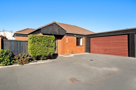Photo of property in 2/8 Angela Street, Upper Riccarton, Christchurch, 8041