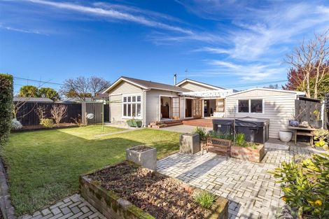 Photo of property in 225 Westminster Street, Mairehau, Christchurch, 8013