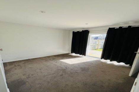 Photo of property in 9 Meritage Lane, Te Atatu South, Auckland, 0610