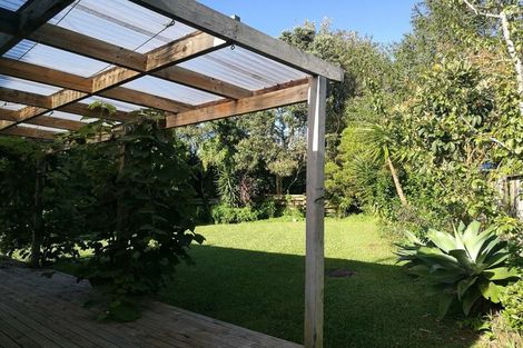 Photo of property in 39 Parrs Cross Road, Henderson, Auckland, 0612