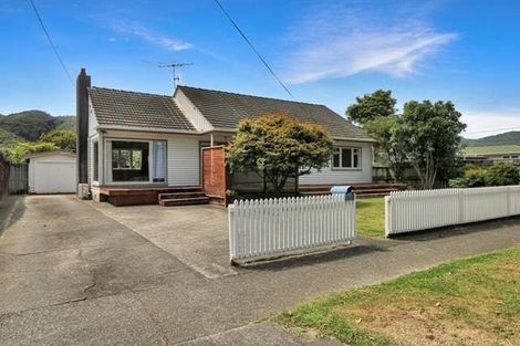 Photo of property in 996 Taita Drive, Taita, Lower Hutt, 5011