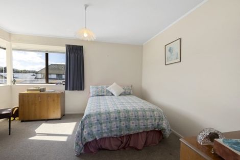 Photo of property in 2/72 Trafalgar Street, Waterloo, Lower Hutt, 5011